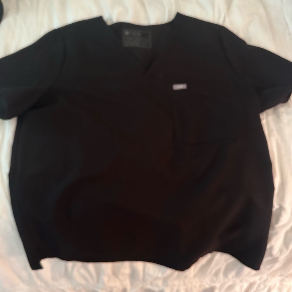 Figs black womens xl